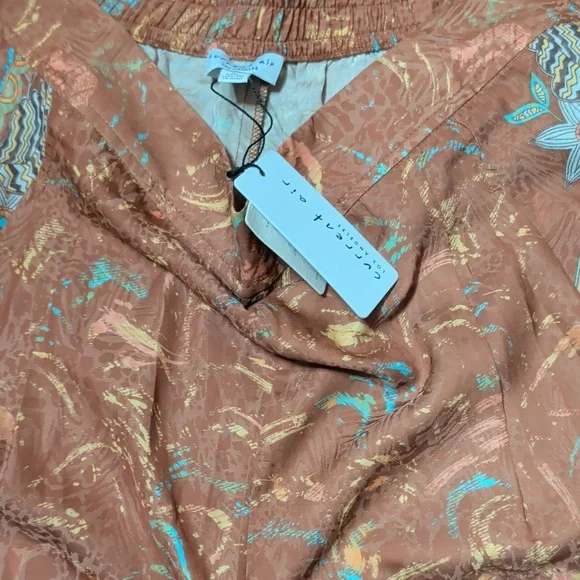 Two Piece Set Small Top XL Bottom - Picture 4 of 7